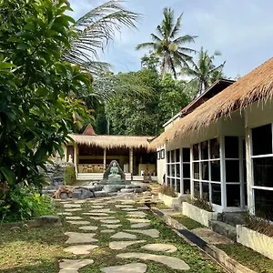 Bamboo Oasis Hotel